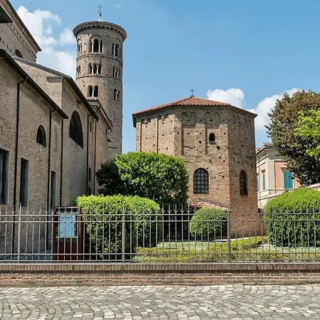 Διαμέρισμα Deluxe Historic Center *