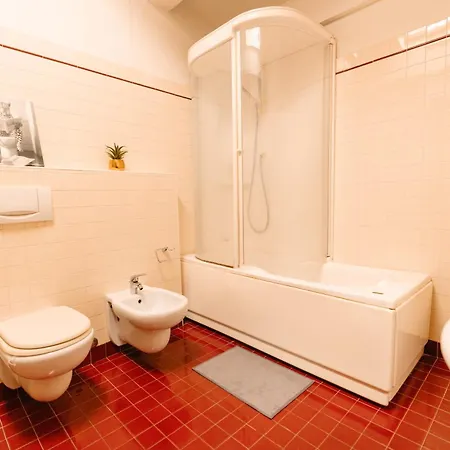 Deluxe Historic Center *